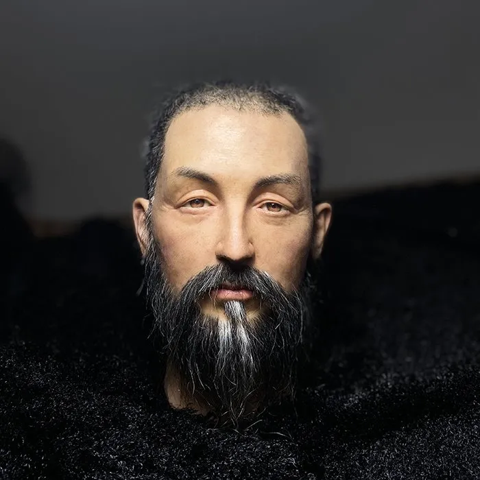Lifesize Bust
